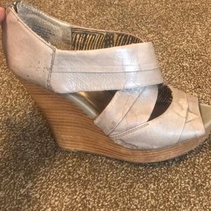 Seychelles wedges